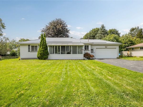 983 Wegman Road , Rochester, NY 14624