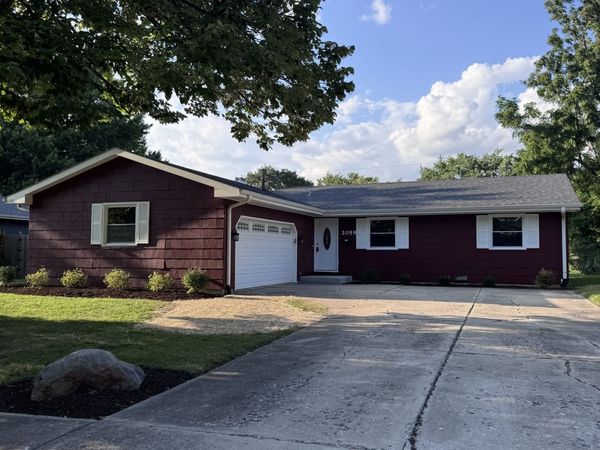 2059 Robert Street , Aurora, IL 60506
