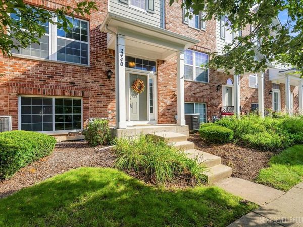 2440 Anna Way , Unit 2440, Elgin, IL 60124