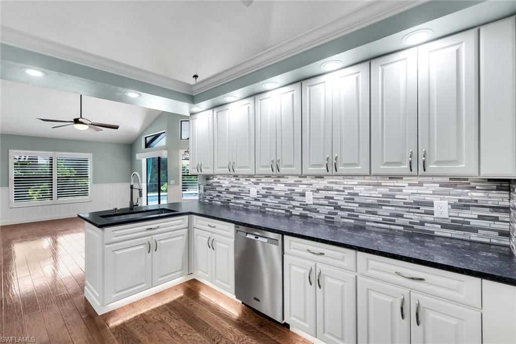 520 Raven Way , Naples, FL 34110 Photo
