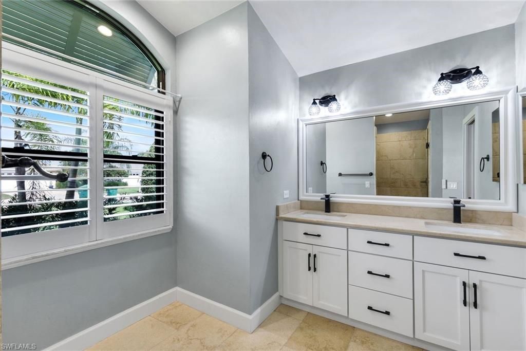520 Raven Way , Naples, FL 34110 Photo