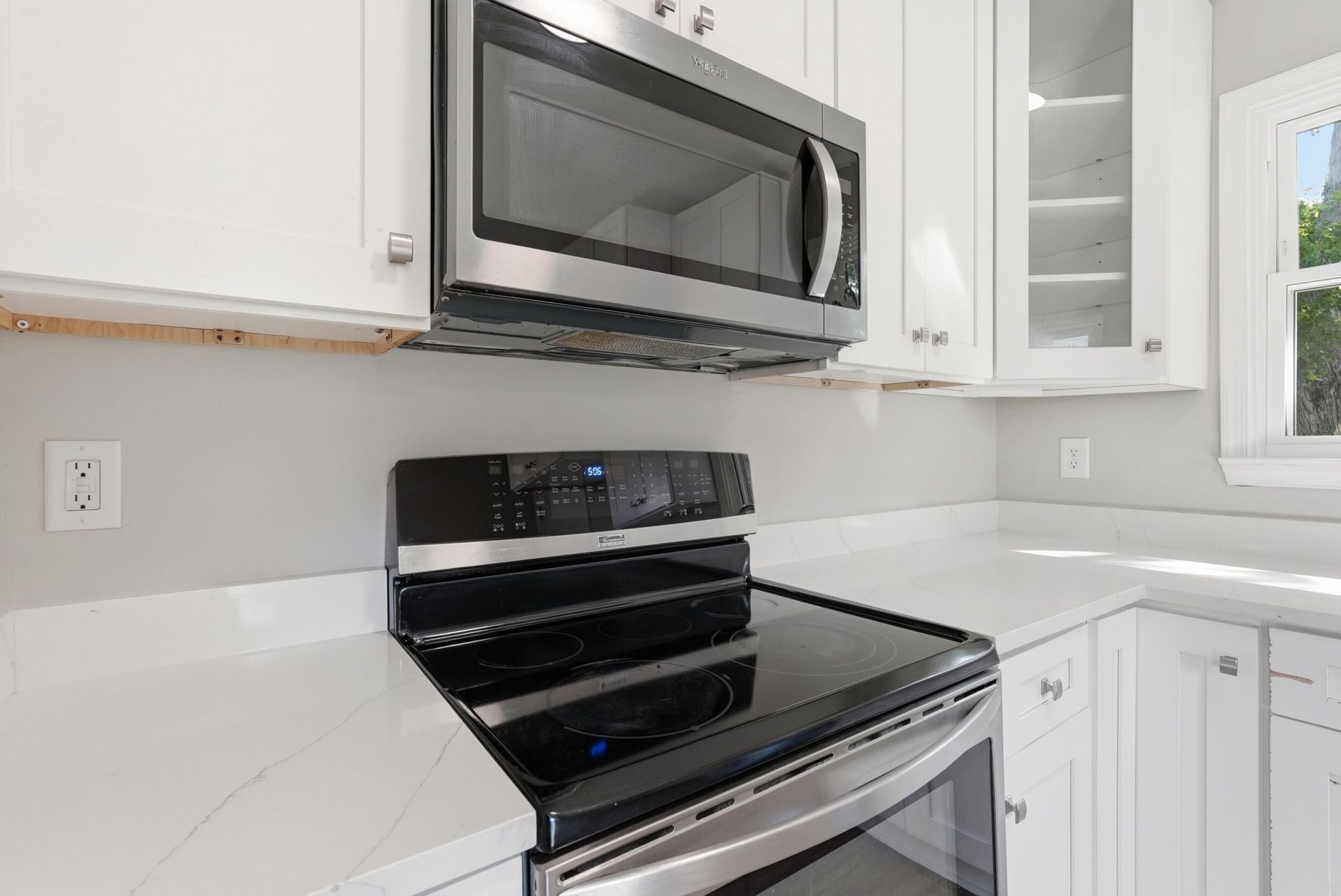 5230 Scarsdale Avenue Photo 14