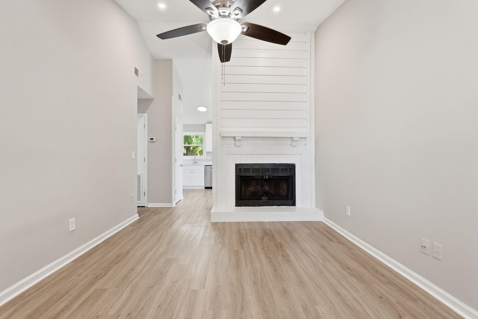 5230 Scarsdale Avenue Photo 4