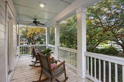 1056 Avenue Of Oaks photo 4