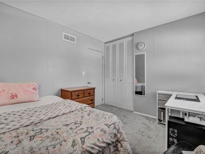 567 Eric Drive, Tallmadge, OH 44278 Photo 16