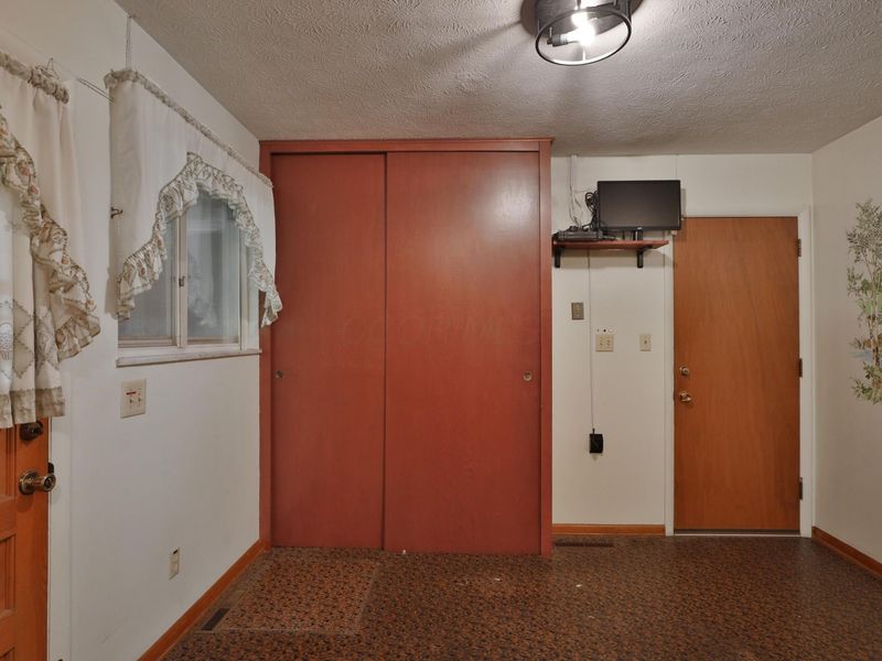 6829 Mcvey Boulevard W, Columbus, OH 43235 Photo 12