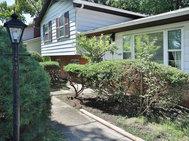 6829 Mcvey Boulevard W, Columbus, OH 43235 Photo 2
