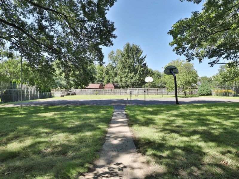 6829 Mcvey Boulevard W, Columbus, OH 43235 Photo 31