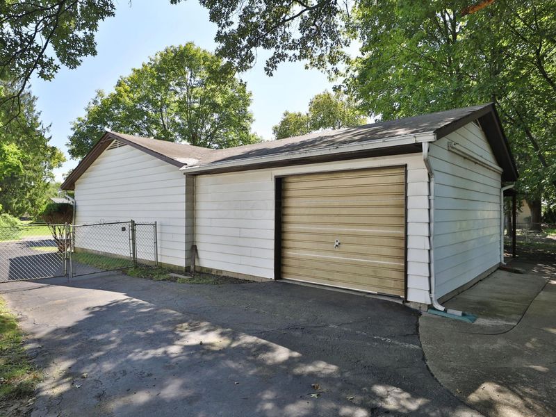 6829 Mcvey Boulevard W, Columbus, OH 43235 Photo 38