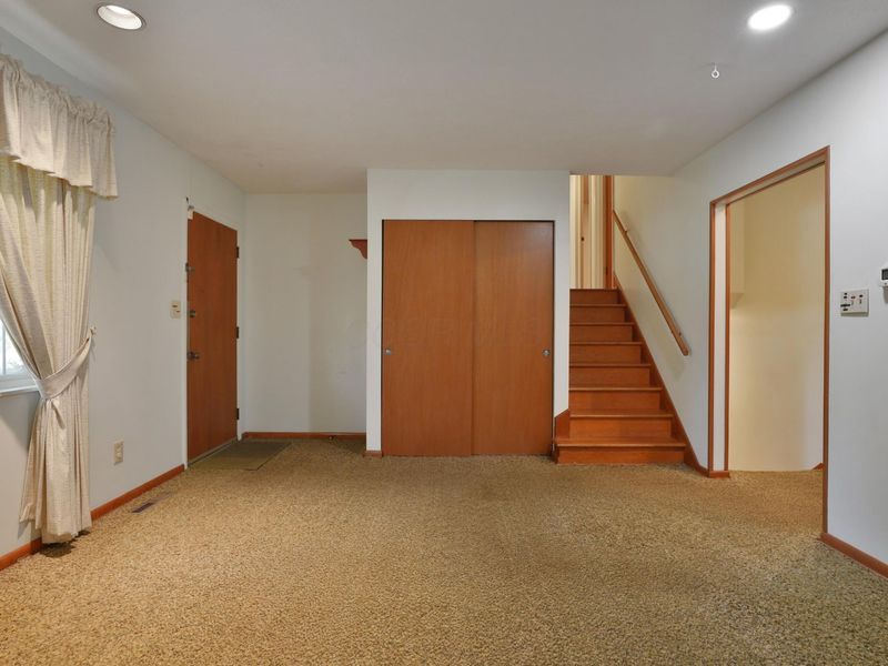 6829 Mcvey Boulevard W, Columbus, OH 43235 Photo 4