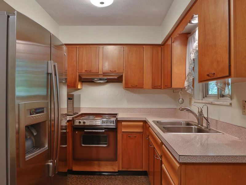 6829 Mcvey Boulevard W, Columbus, OH 43235 Photo 9