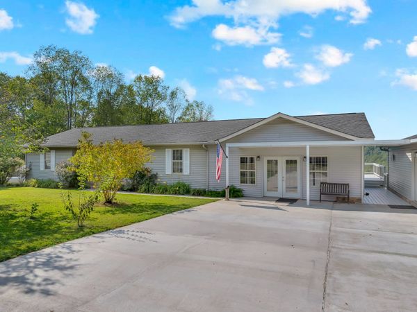 145 Lake Court Dr , Lynchburg, TN 37352