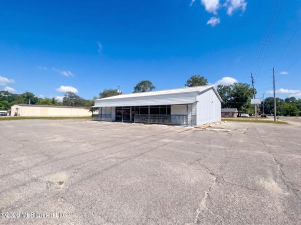 3011 Ingalls Avenue, Pascagoula, MS 39581