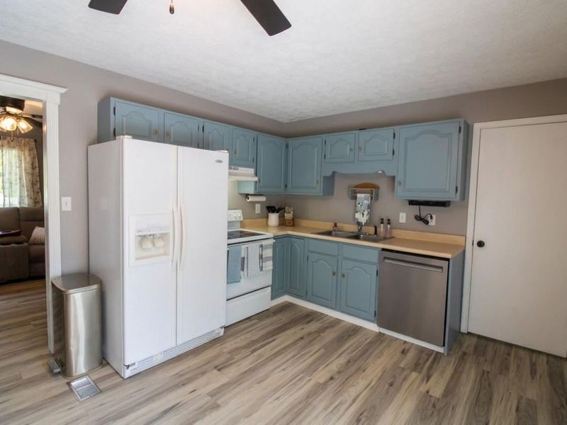 2 Terence Road, Williamstown, KY 41097 Photo 7