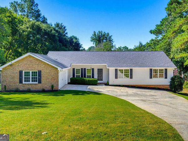 1691 Bentwood Drive SW, Lilburn, GA 30047