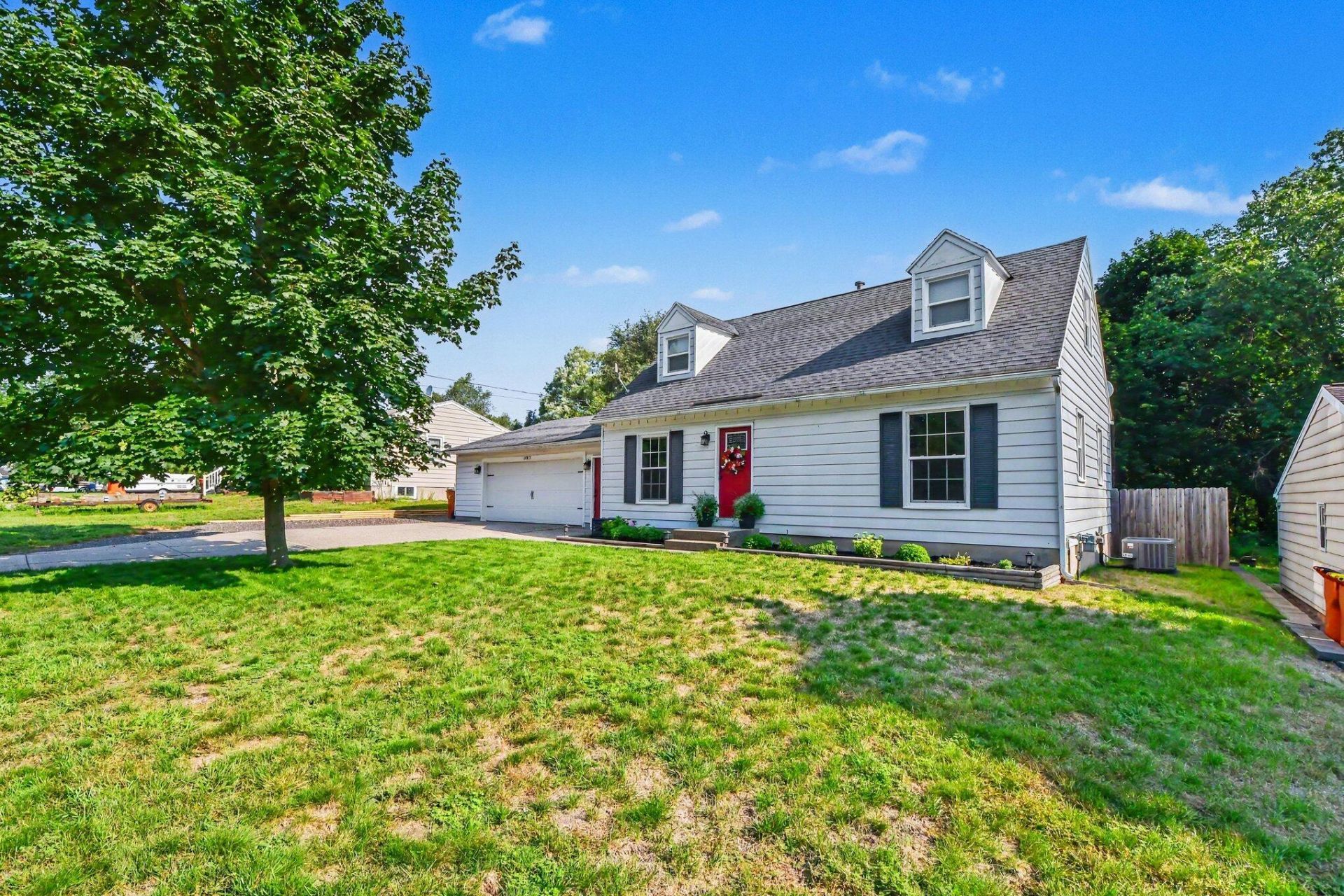 10871 Deerwood Drive Se, Lowell, MI 49331 Main Photo