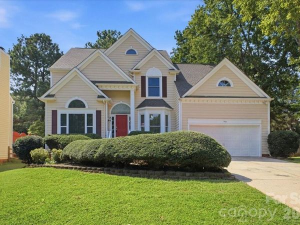 9011 Coleshire Court , Charlotte, NC 28269