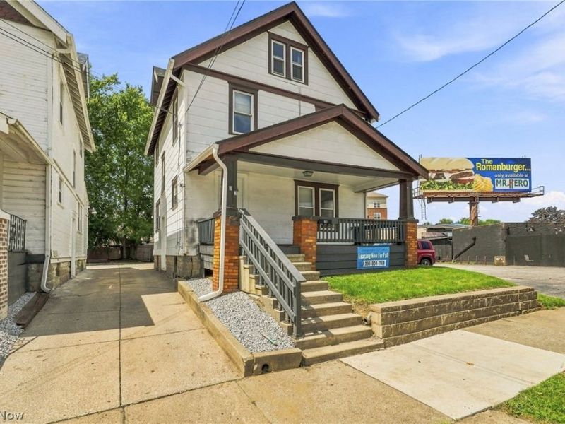 372 Kling Street, Akron, OH 44311 Photo 2