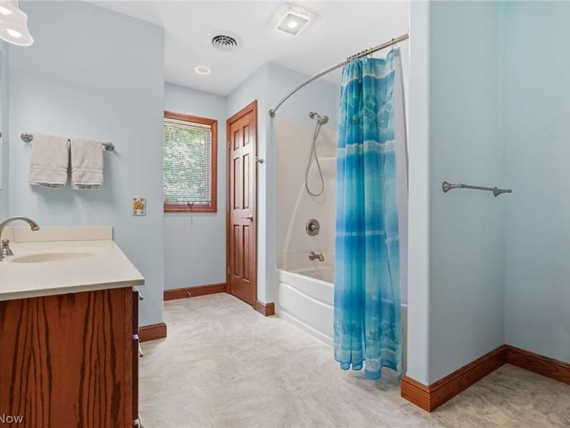 3199 Blake Road, Wadsworth, OH 44281 Photo 25