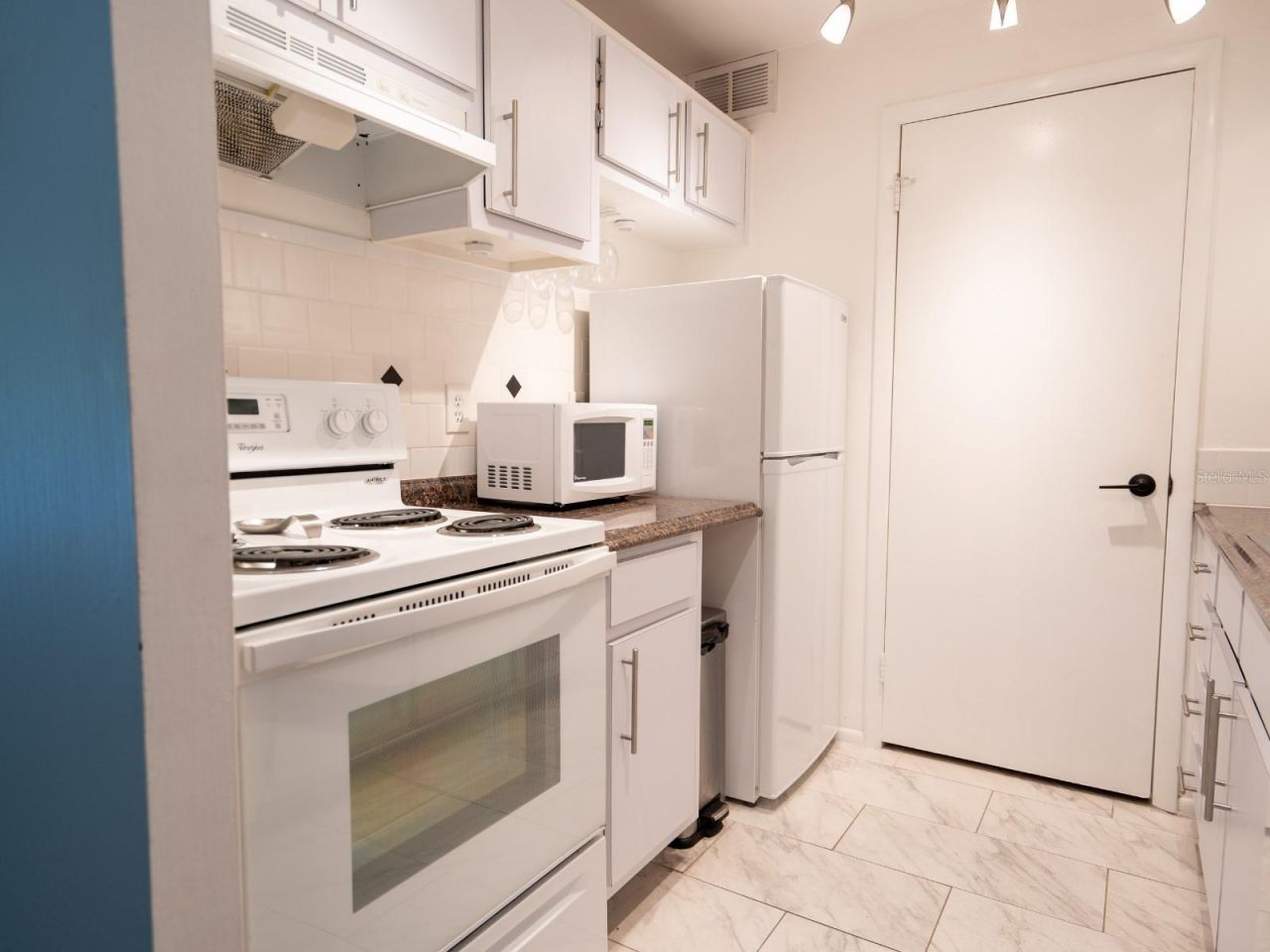 3255 Beneva Road, Unit 201, Sarasota, FL 34232 Photo