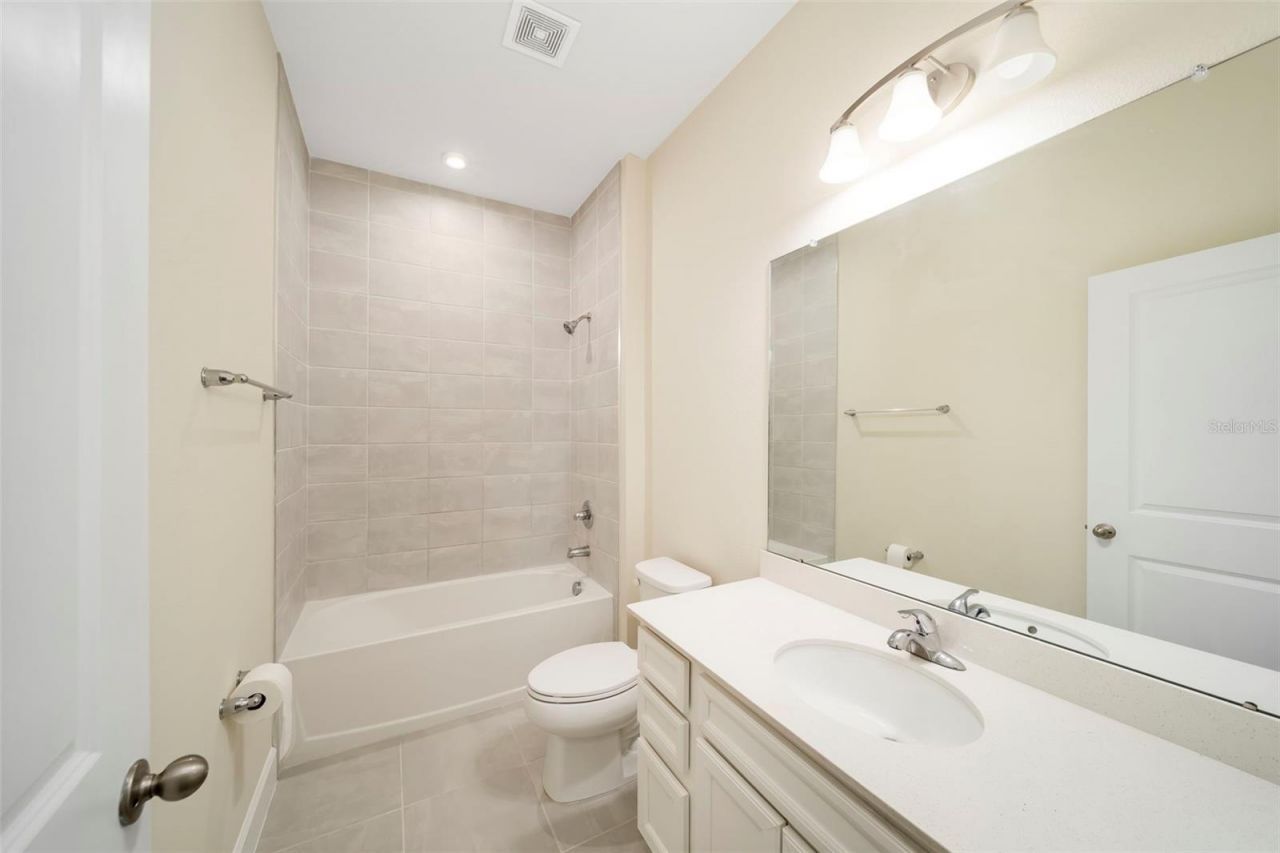 14008 Crimson Avenue , Bradenton, FL 34211 Photo