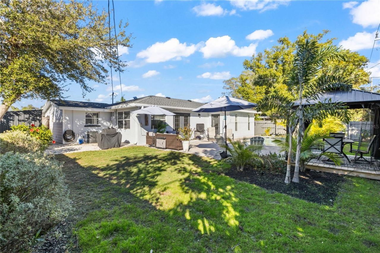 3122 N Regatta Circle, Sarasota, FL 34231 Photo
