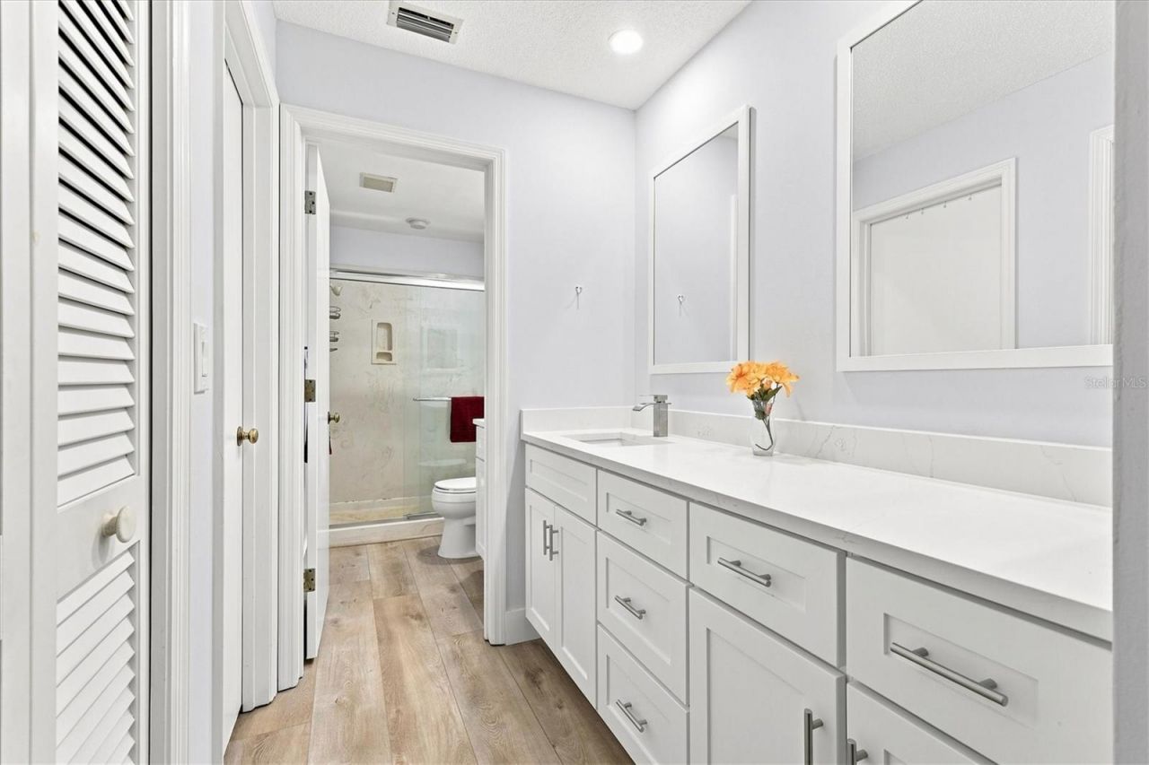 4449 Oakley Greene, Unit 1, Sarasota, FL 34235 Photo