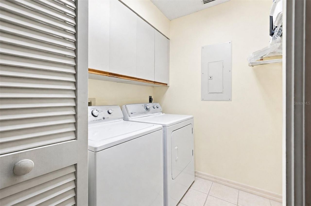 4449 Oakley Greene, Unit 1, Sarasota, FL 34235 Photo