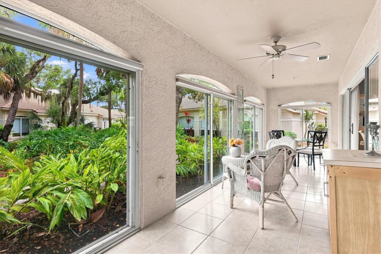 4449 Oakley Greene, Unit 1, Sarasota, FL 34235 Photo