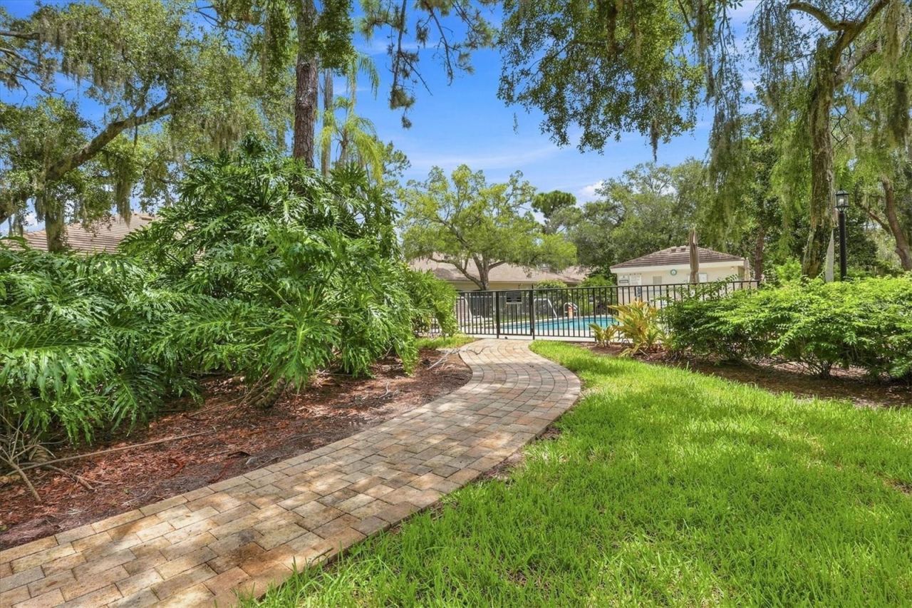 4449 Oakley Greene, Unit 1, Sarasota, FL 34235 Photo