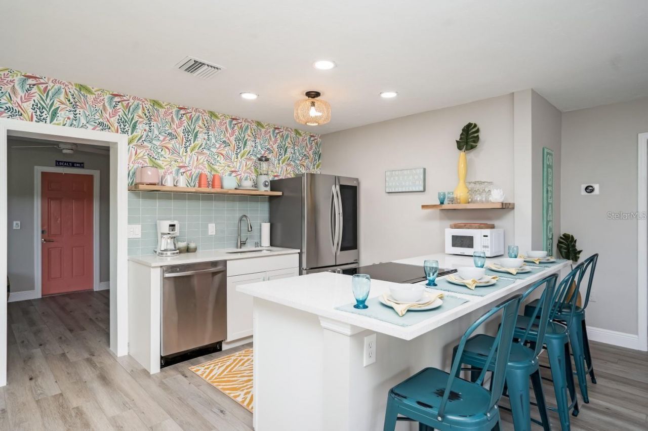 617 26th Street W, Bradenton, FL 34205 Photo
