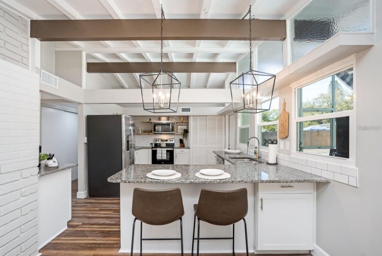2213 Wason Road, Sarasota, FL 34231 Photo