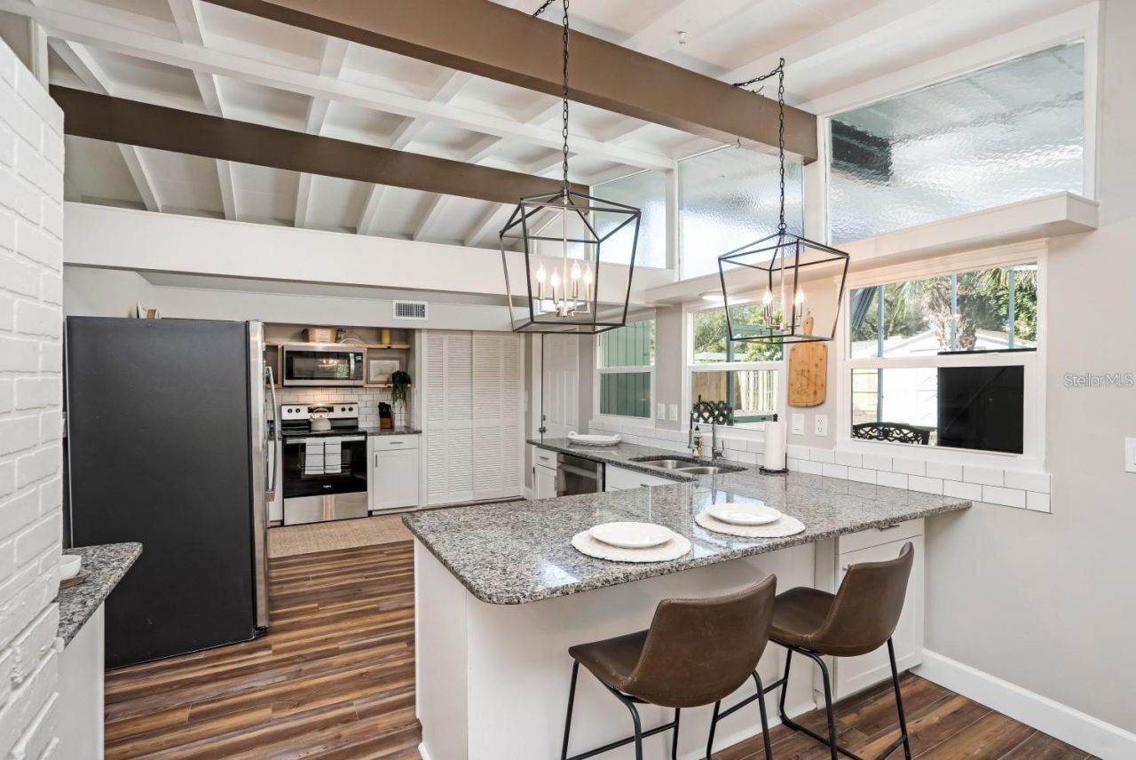 2213 Wason Road, Sarasota, FL 34231 Photo
