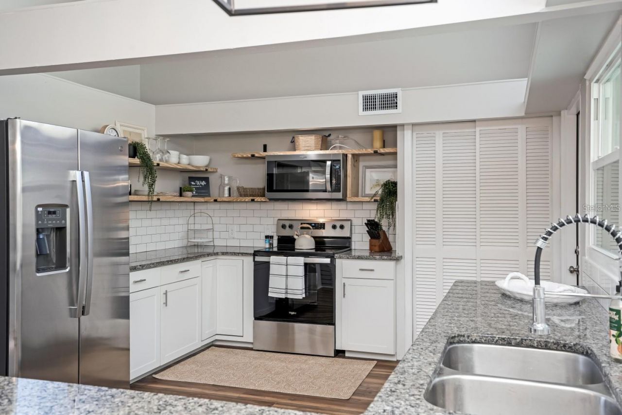 2213 Wason Road, Sarasota, FL 34231 Photo