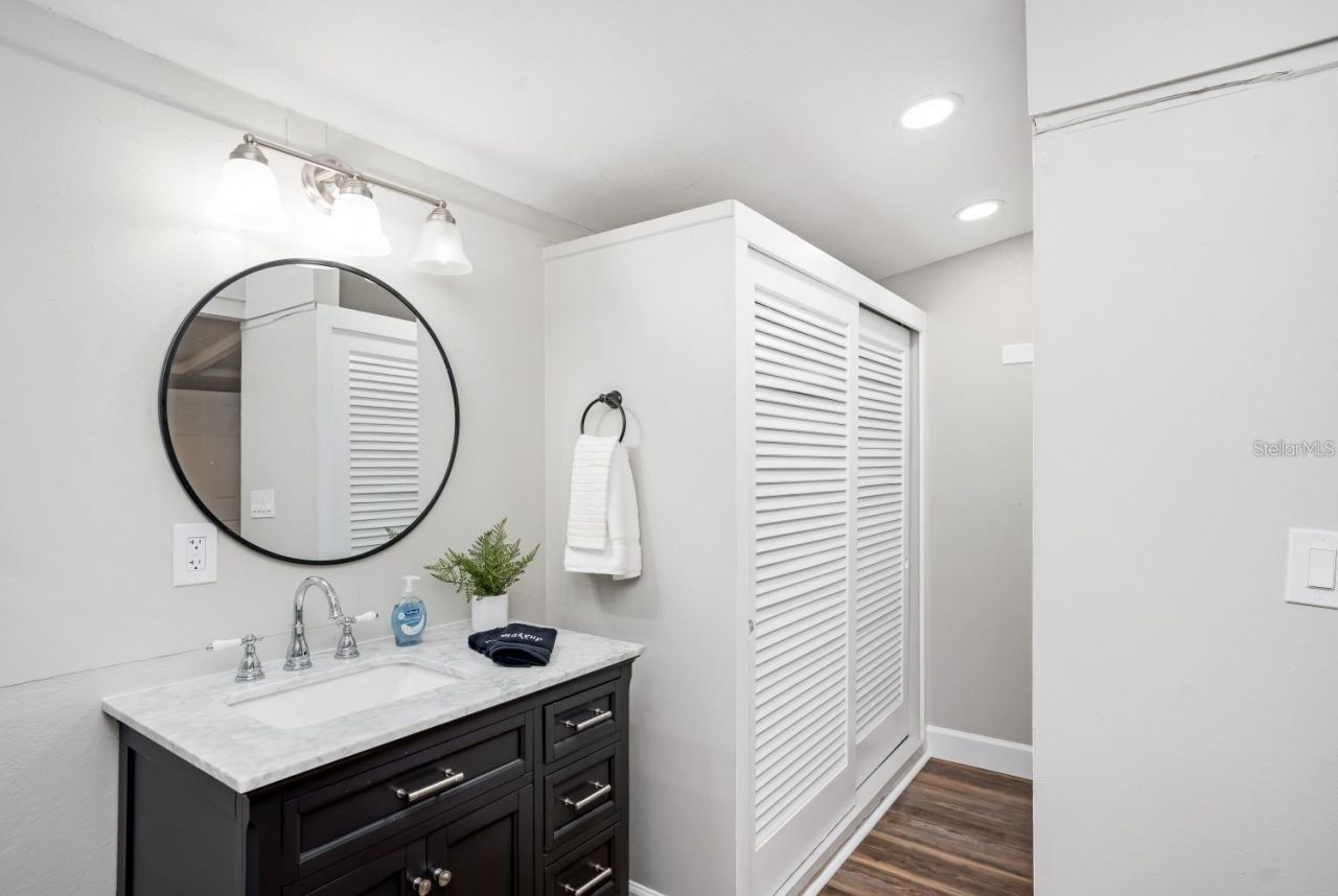 2213 Wason Road, Sarasota, FL 34231 Photo