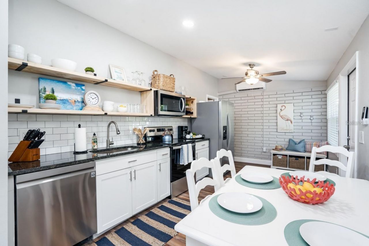 2213 Wason Road, Sarasota, FL 34231 Photo