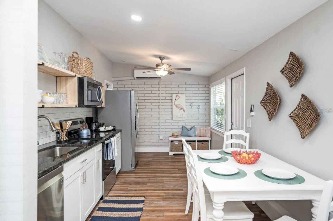 2213 Wason Road, Sarasota, FL 34231 Photo