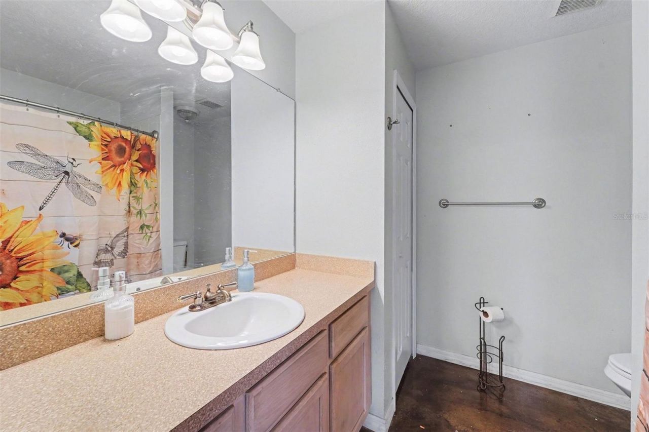 7295 Centerwood Avenue, Spring Hill, FL 34606 Photo