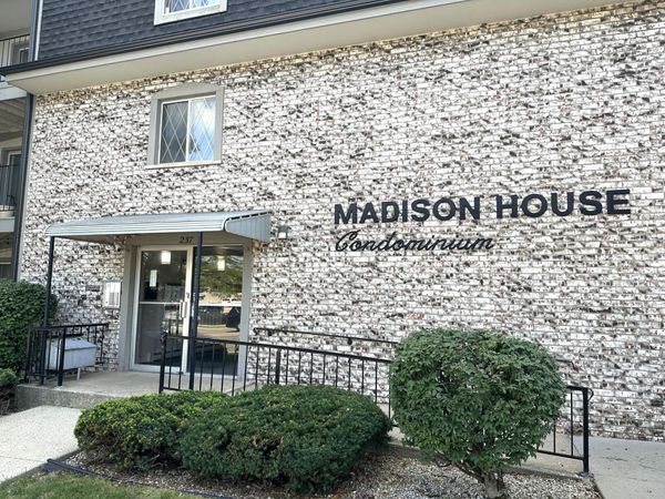 237 Madison St, Unit 55, Waukesha, WI 53188