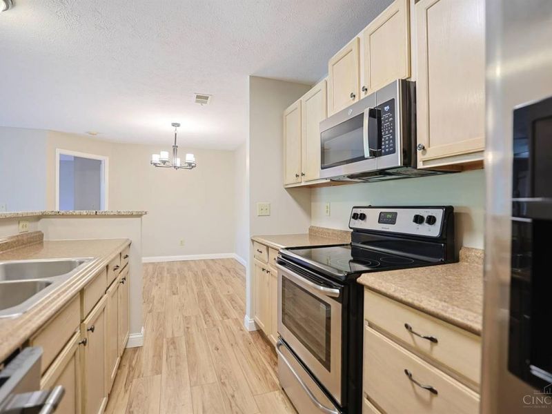 4906 Bordeaux Lane, Mason, OH 45040 Photo 10