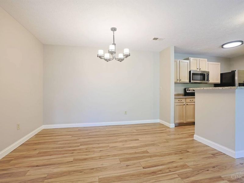 4906 Bordeaux Lane, Mason, OH 45040 Photo 8