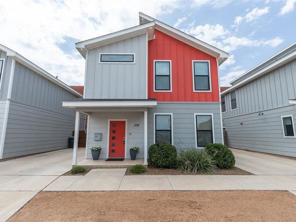 208 Pecan Street , Abilene, TX 79602