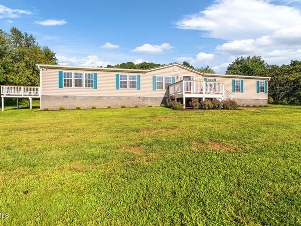1557 Old Elizabethton Highway, Bluff City, TN 37618
