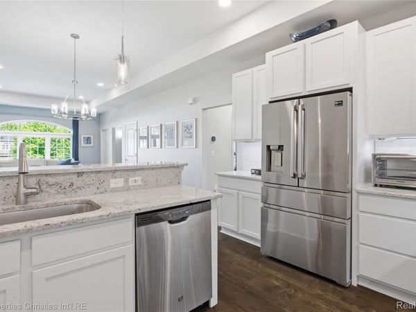 5530 Arbor Chase Drive , Unit 14, Scio Township, Mi 48103