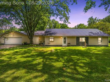 1163 S Packard Avenue, Burton, Mi 48509