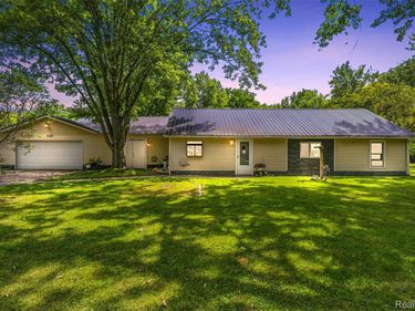 1163 S Packard Avenue, Burton, Mi 48509