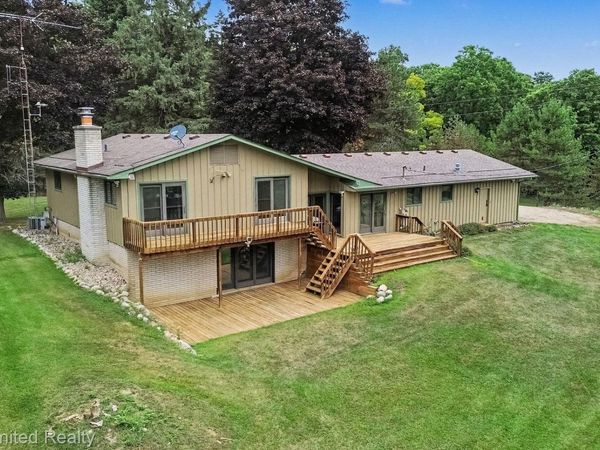 13650 Spencer Road , Brighton Township, Mi 48380