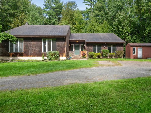 76 Catella Road, Essex, VT 05452