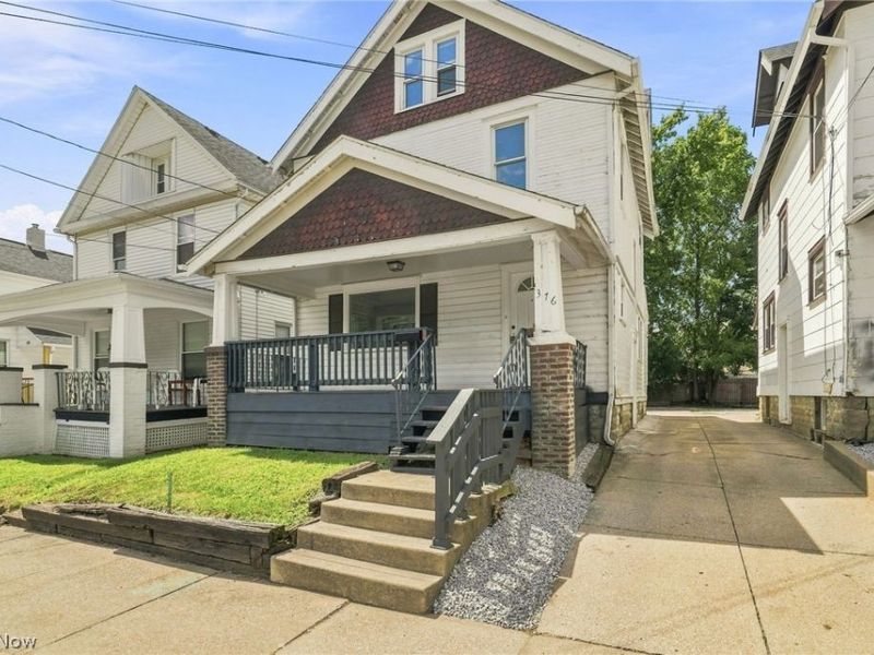 376 Kling Street, Akron, OH 44311 Photo 2