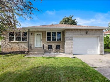 284 Claudette Court, Depew, NY 14043